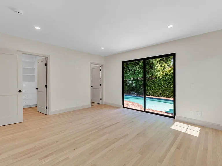 4316 Bellaire Ave — Photo 21