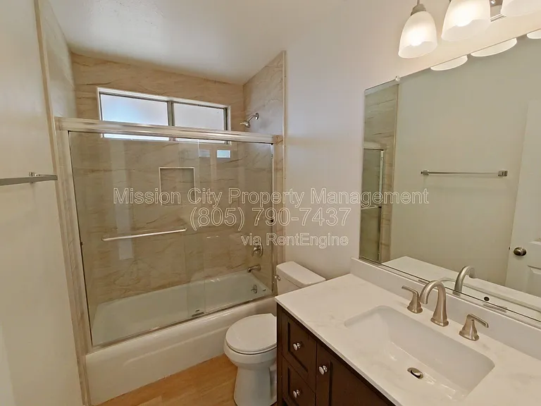 1767 Grand Ave #B — Photo 9