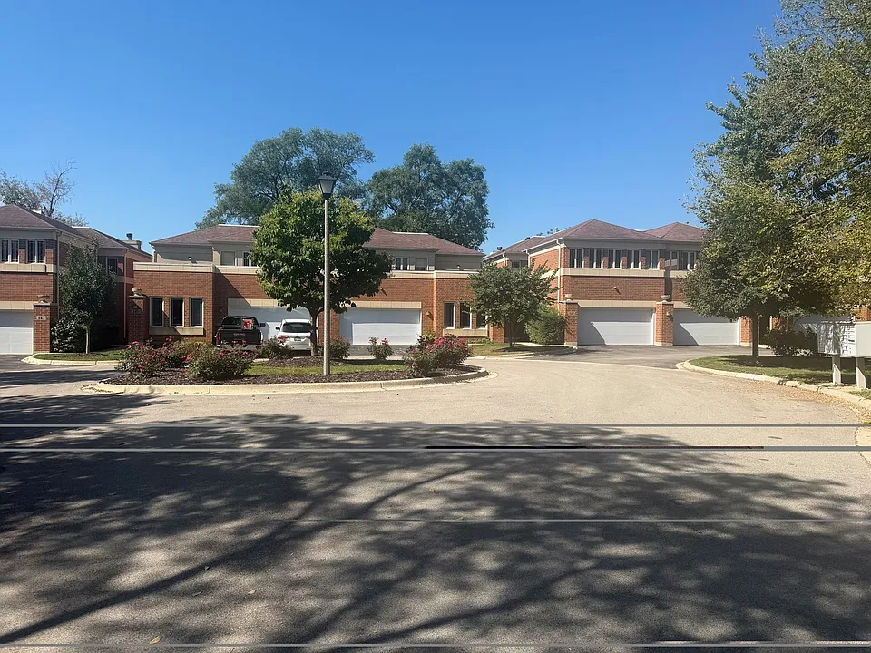 152 Finstad Dr