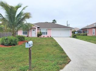 866 19th St SW, Vero Beach, FL 32962