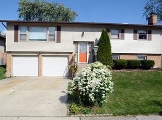 15449 Ridgeland Ave, Oak Forest, IL 60452