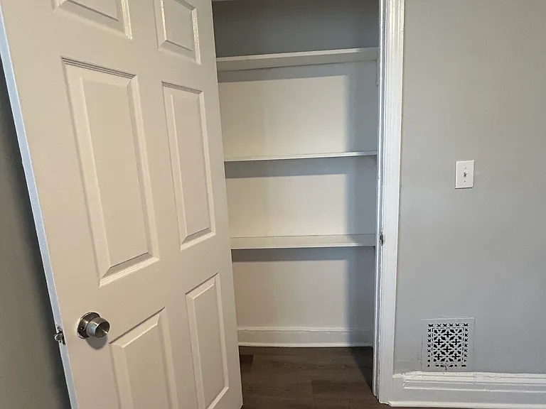 478 Ellison St — Photo 4
