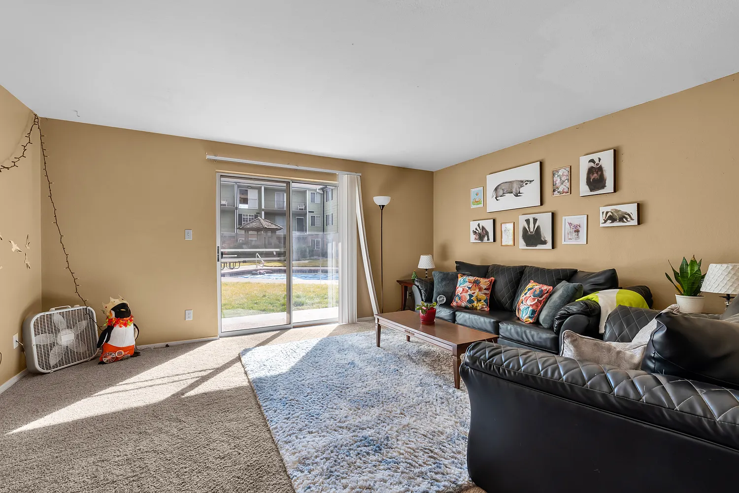 4 bed, $485 — Photo 1