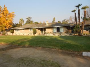 5871 E Midwick Ln, Fresno, CA 93727