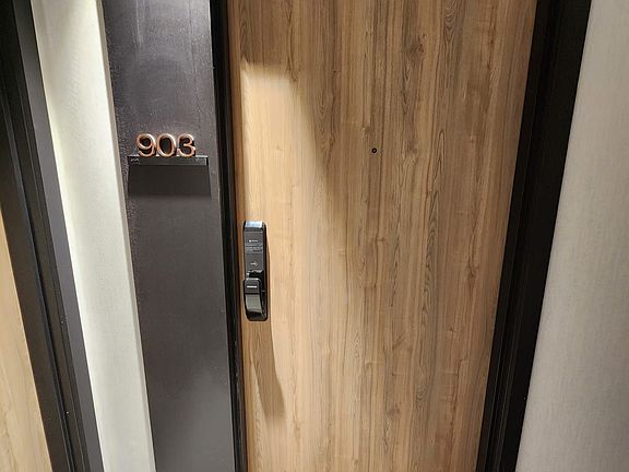 2nd image of 1 Fairview Rd E #903