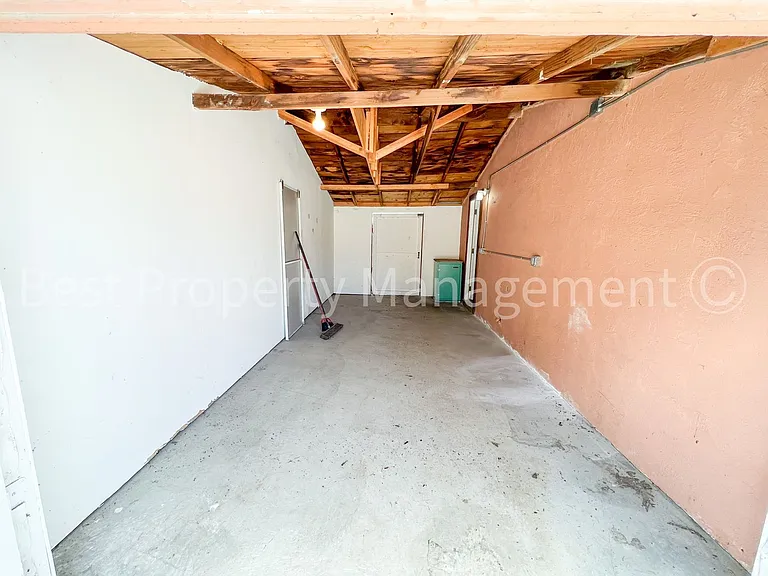 4906 Jensen Rd — Photo 21