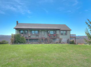 1832 Fire Tower Rd, Christiansburg, VA 24073