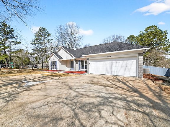 2nd image of 1719 Double Churches Rd