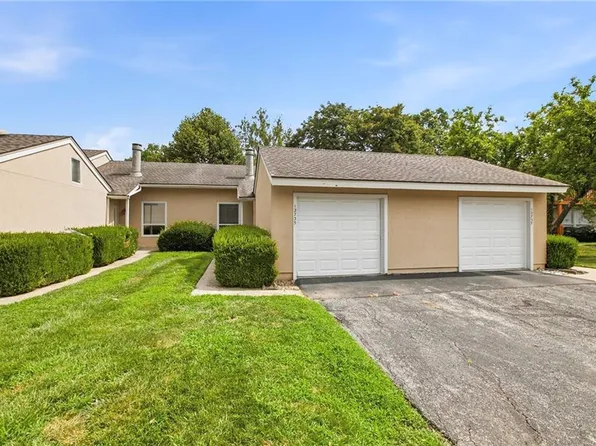 12735 W 109th St, Overland Park, KS 66210