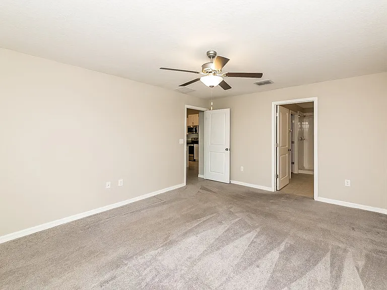15306 Miller Creek Dr — Photo 10