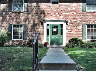 6930 Carriage Hill Dr APT 203, Brecksville, OH 44141