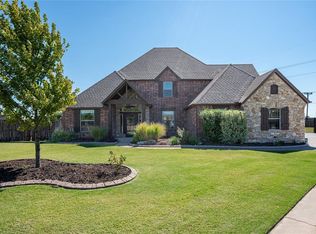 10 Harold Dr NE, Piedmont, OK 73078