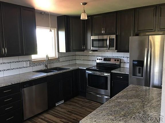 3rd image of 2205 Chantala Ave