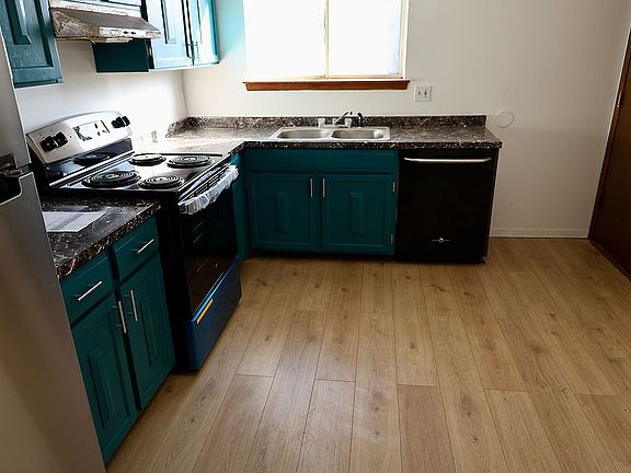 4th image of 916 S Plum Grove Rd APT 223