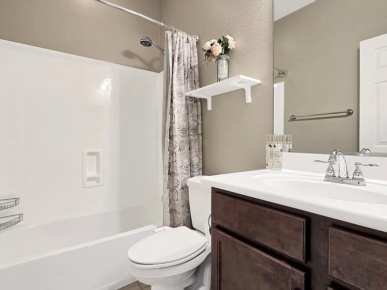 17520 W Fairview St — Photo 22