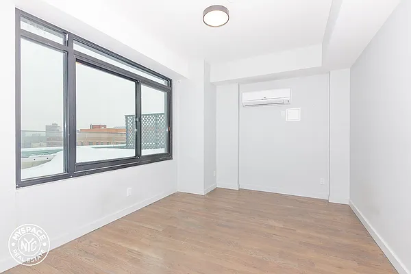 Rented by MySpaceNYC | media 10