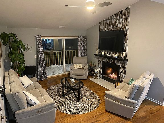 2nd image of 37532 Jefferson Ave APT 304