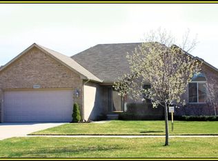 21402 Pine Cone Dr, Macomb, MI 48042