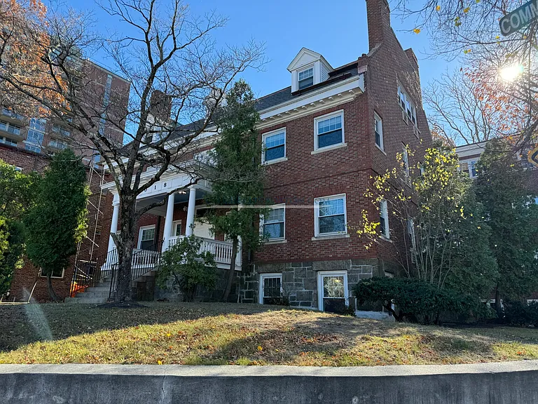 2018 Commonwealth Ave #7 — Photo 4