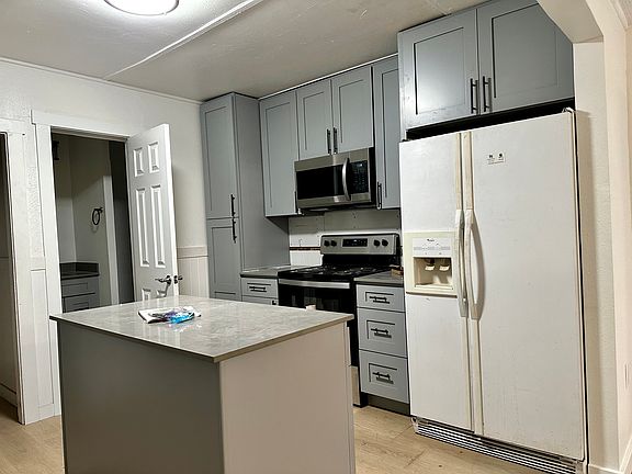 5th image of 14917 Washington Ave SW
