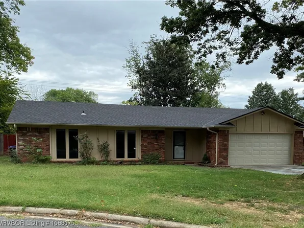 3305 S 53rd St, Fort Smith, AR 72903