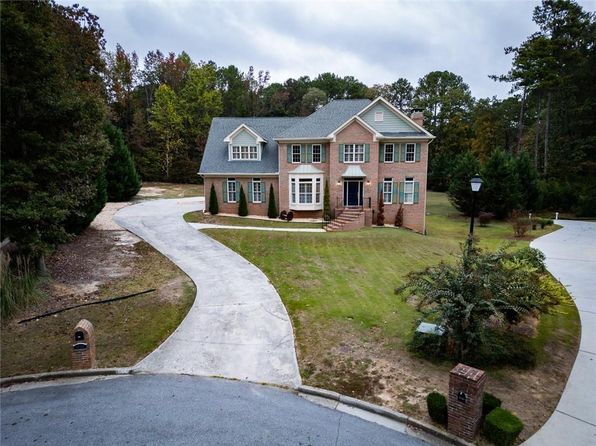 1710 Winding Creek Cir