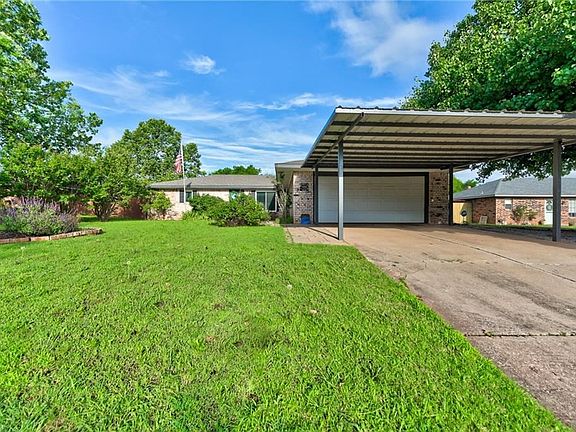 4th image of 1223 W Churchill Blvd