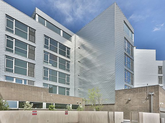 3rd image of 1515 W Haddon Ave #210
