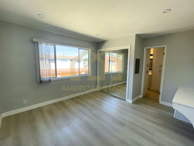 720 N G St #16 — Photo 8