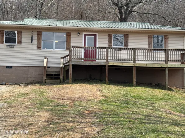 8634 Bud Hawkins Rd, Corryton, TN 37721