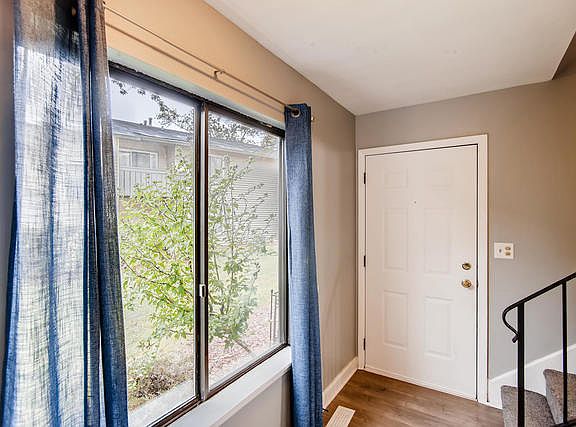 5th image of 6 Grace Ct #6