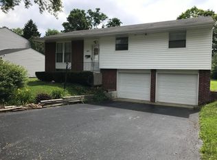 3888 Santa Maria Dr, Grove City, OH
