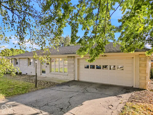 3439 Central Ave, Columbus, IN 47203