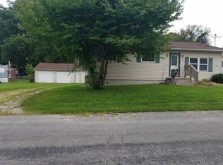 216 Lakeside Ave, East Alton, IL 62024