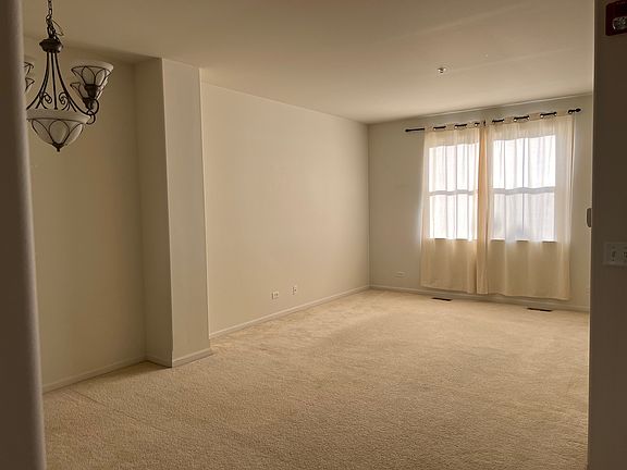 3rd image of 146 Rosehall Dr #146
