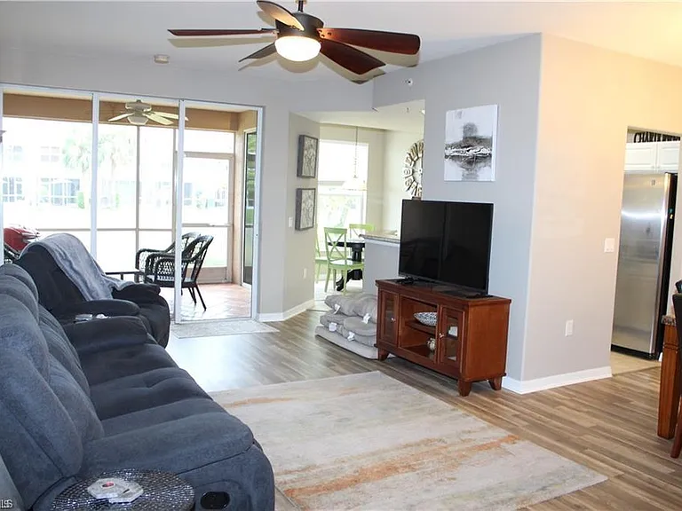 1400 Tiffany Ln #2406 — Photo 6
