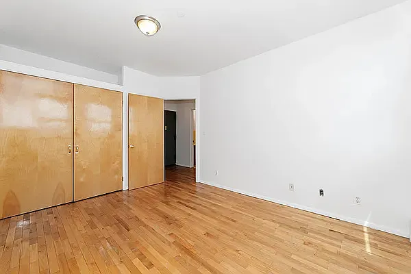 Rented by Green Leaf Management, LLC | media 13