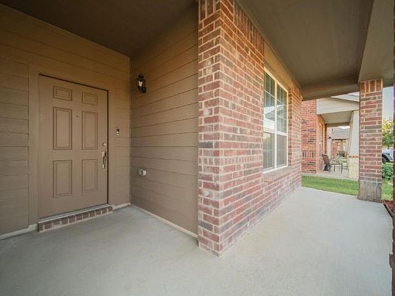 4th image of 2308 Gutierrez Dr
