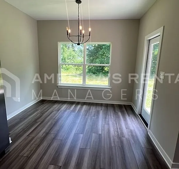 306 Kennesaw Ave — Photo 9