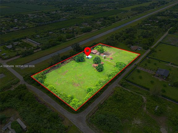 3rd image of 15365 SW 206th Ave