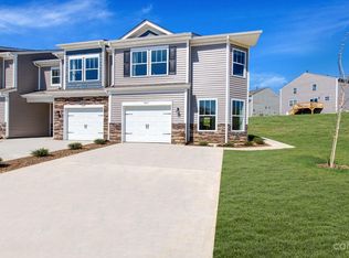 52 Ravens Ridge Rd, Hendersonville, NC 28792