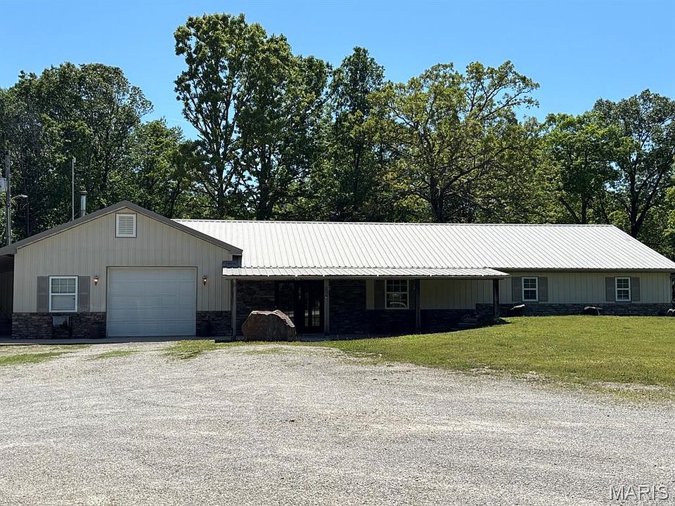1st image of 3892 Possum Hollow Rd