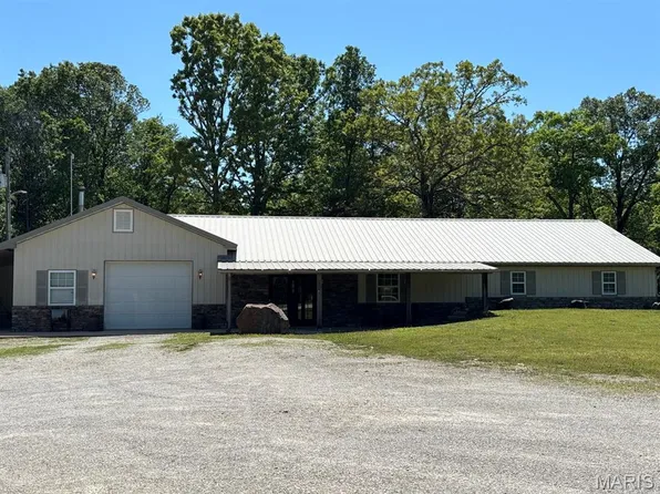 3892 Possum Hollow Rd, Bourbon, MO 65441
