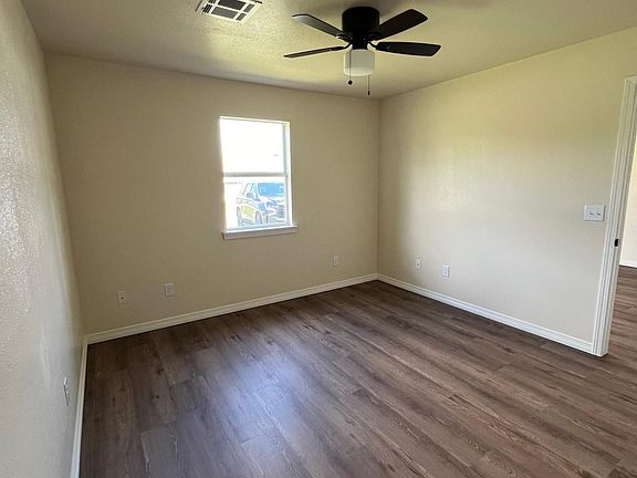 4th image of 1587 N Bliss Ave #1591-2