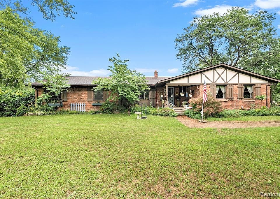 3215 Reese Rd, Ortonville, MI 48462 Zillow