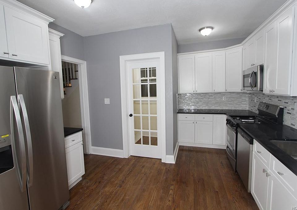 1st image of 323 Van Cortlandt Park Ave