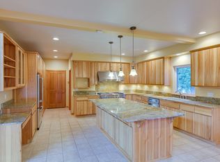 1861 Old Homestead Ln, Camano Island, WA 98282