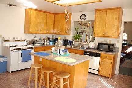 4th image of 4504 N Sunflower Ave