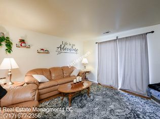 137 Roberta Jean Ave, Littlestown, PA 17340