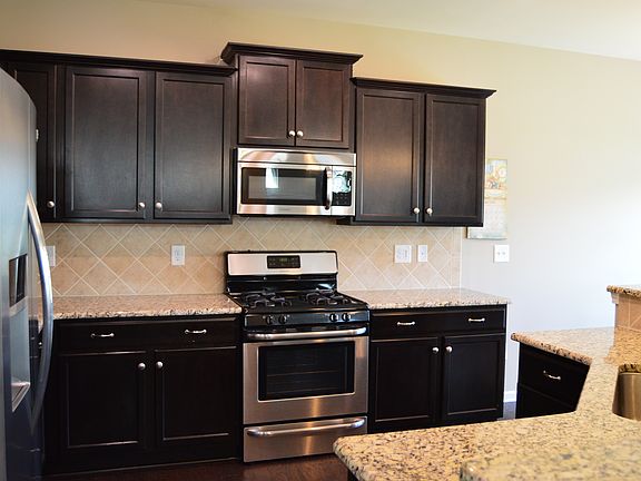 Tile backsplash